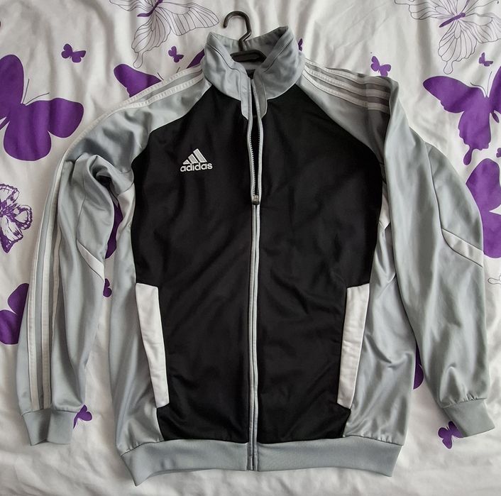 Vând bluză de trening Adidas