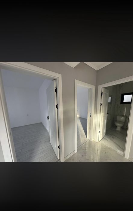 Casa moderna 3dormitoare,curte spatioasa-Navodari