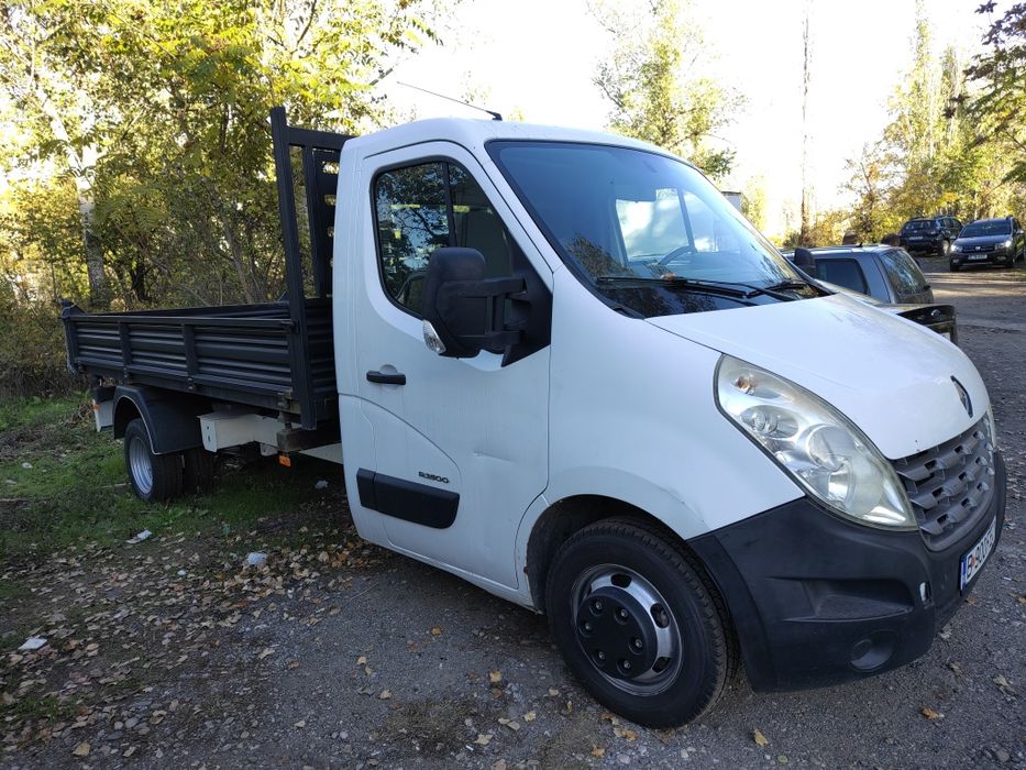 Închiriez cu/fara sofer