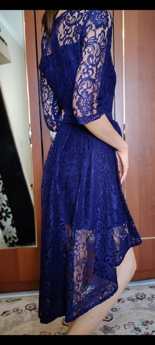 платье с кружевом