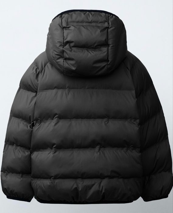 Продам чёрную тёплую куртку Zara