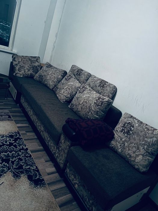 Диван отдам даром самовывоз