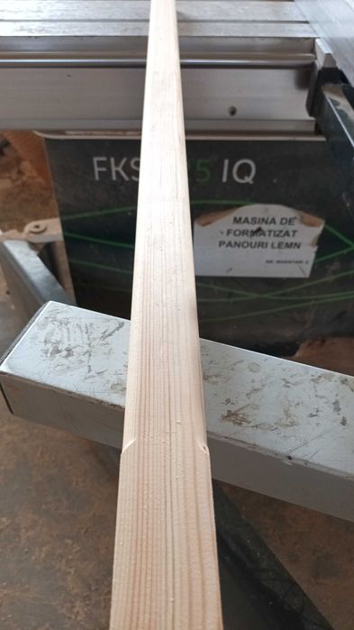 Plinta, balustrii, mana curenta  din lemn masiv de stejar, fag, tei