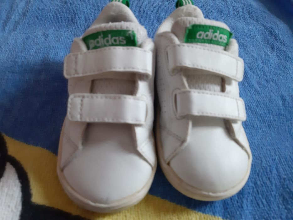 Adidași copii mărimea 22