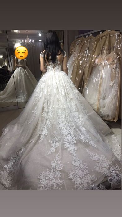 Продам шикарное свадебное платье