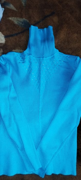 Rochițe,bluze,veste tricotate mărimea S-M