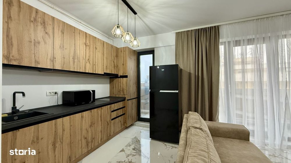 Apartament cu 3 camere si 2 locuri de parcare in Mamaia frontal la MAR