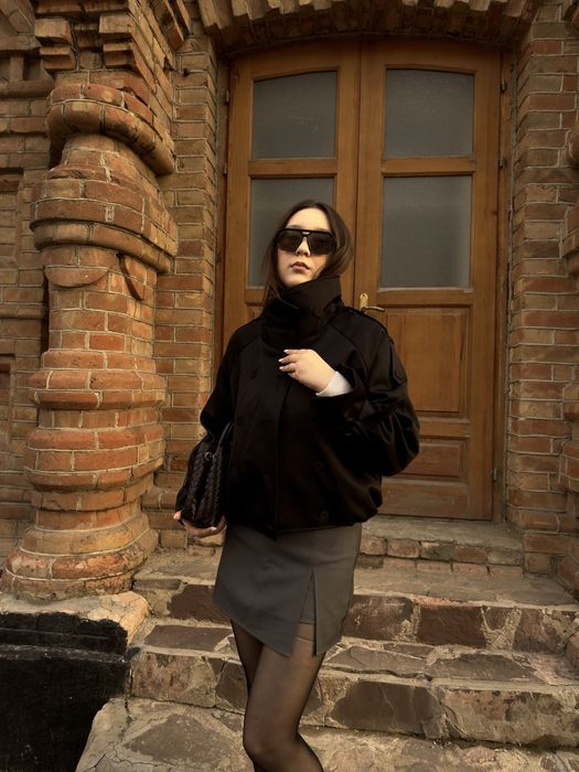 Тренч с высоким воротником