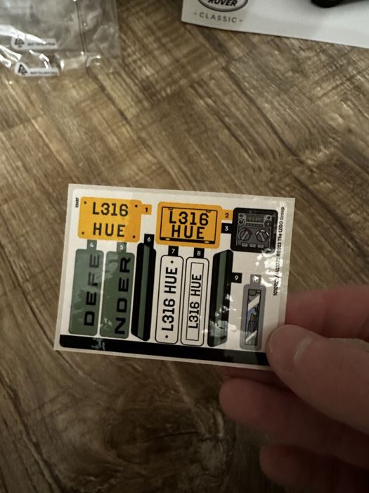 LEGO technic Land Rover Defender 10317