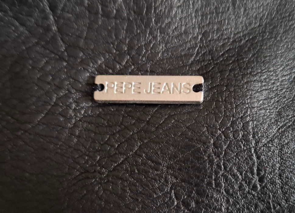 Pepe Jeans ново оригинално дамско кожено яке - размер L