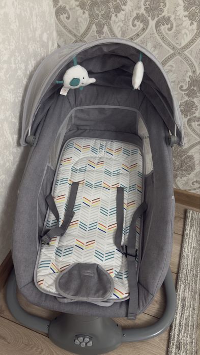 Продам шезлонг б/у