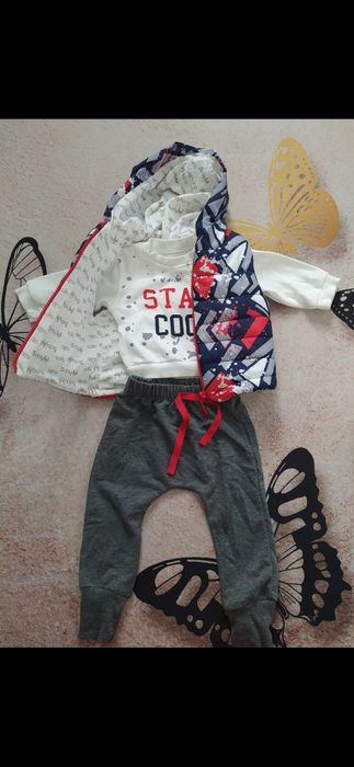 Продам костюм тройку для малыша