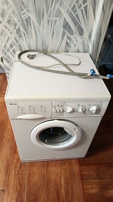 Продам стиральную машину