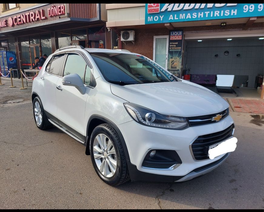 Продаю срочно трекер примьер. В отличном состоянии. Без вложения.