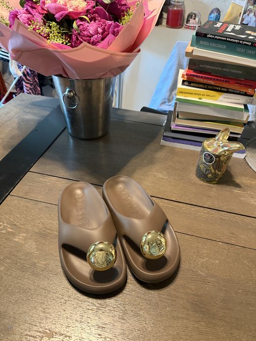 Papuci Loewe marimea 40