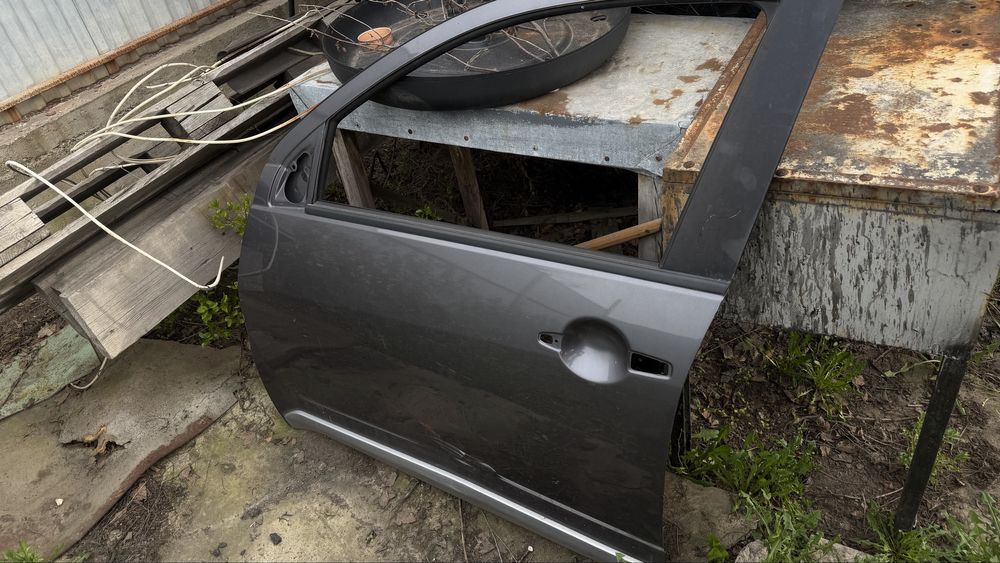 Дверь mitsubishi outlander xl