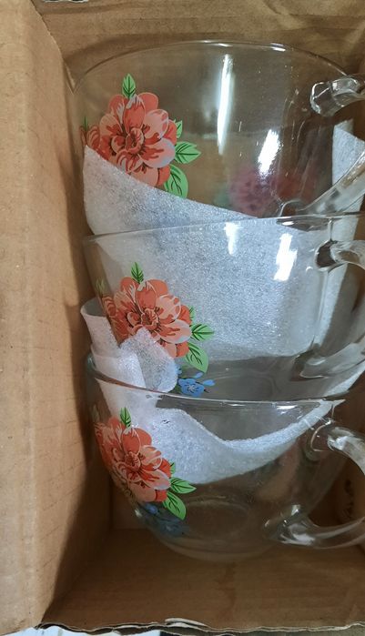 Чайный сервиз -прозрачный с рисунком