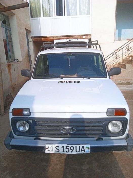 Lada niva 4×4 metani bor