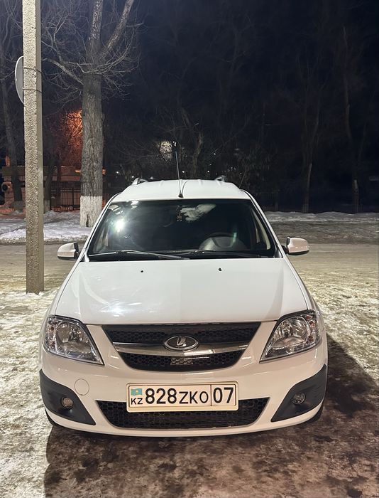 Продам Лада Ларгус 5 местная
