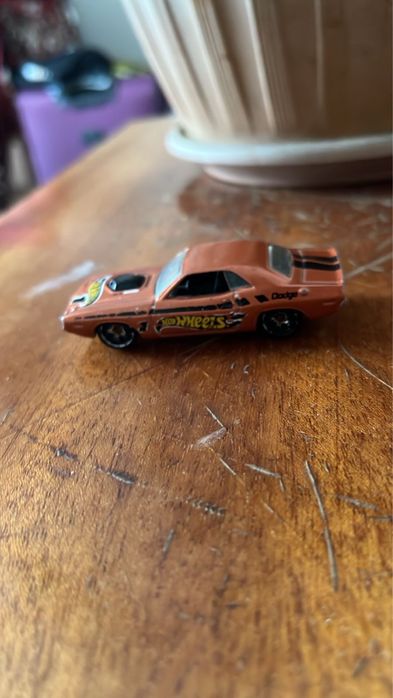 Машинки оригинал hot wheels