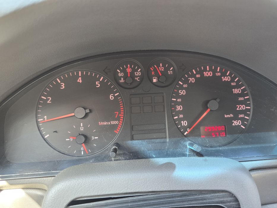 Audi a4 b5, 1.8 aspirat, Audio Car (2000w rms)