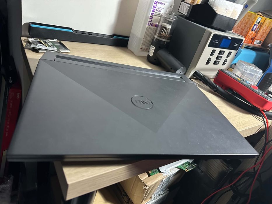 Laptop gaming DELL G15