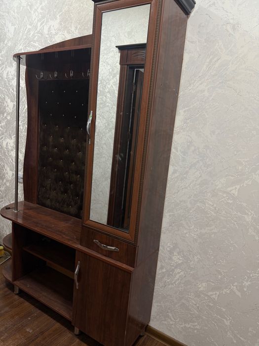 Шкаф для прихожей