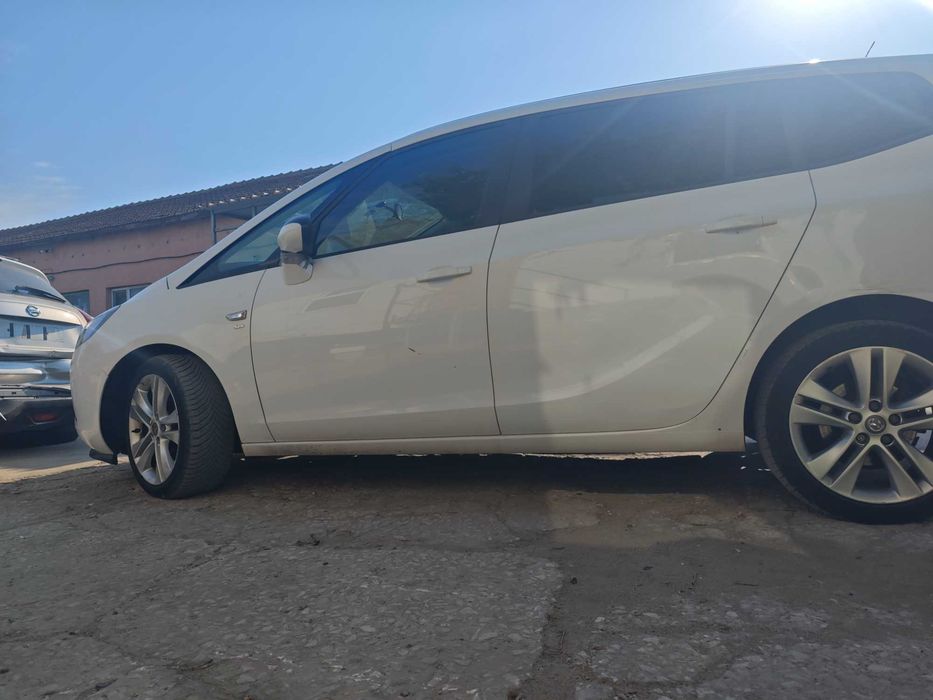 На части Opel Zafira 2014 2.0cd 7 места Опел Зафира ръчка