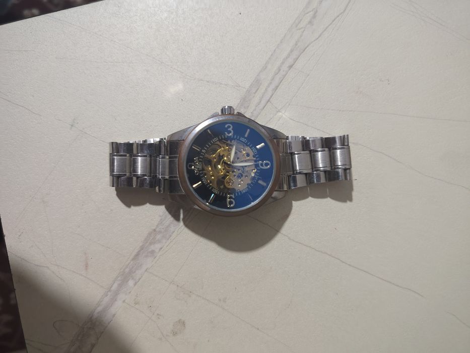 Qol soati, mexanika, sotiladi