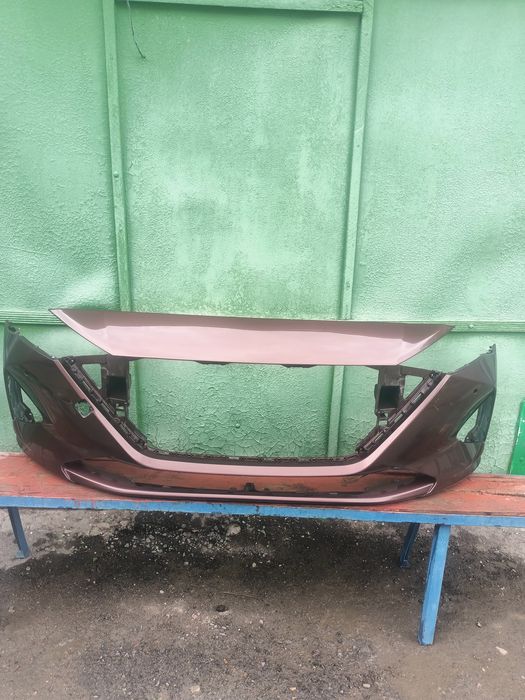 Продам бампер Hyundai Accent