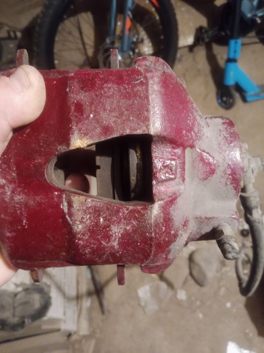 Суппорта джетта 5.об1.6