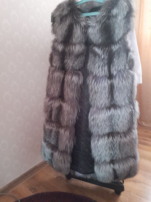 Продаётся жилетка из меха