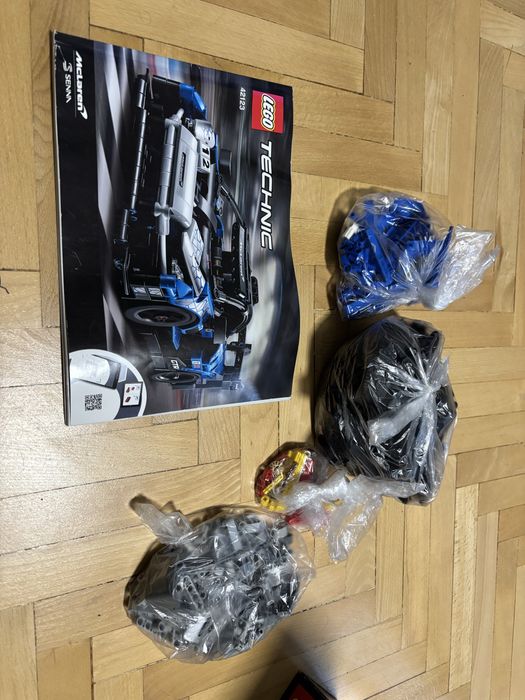LEGO Technic McLaren Senna GTR 42123