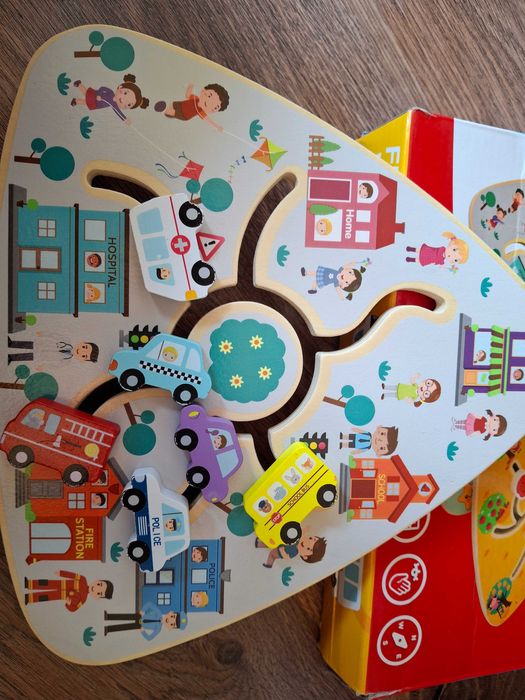 Детски книжки/играчки/камиони/блокчета