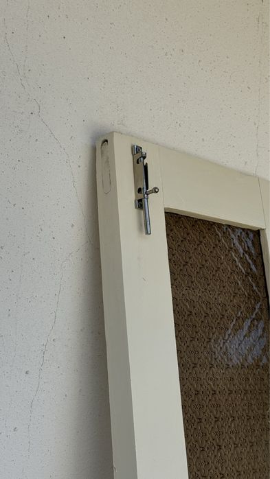 продам хорошие деревянные двери