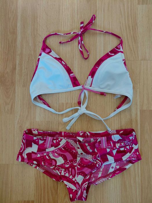 Costum de baie Triumph marimea S