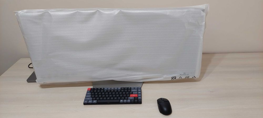 Dell UltraSharp U3821DW - 38" извит монитор 3840×1600, пълен комплект