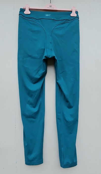 Cardi B Reebok оригинален дамски клин нов  Л размер