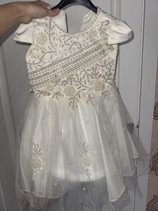 Продам платья для принцесс