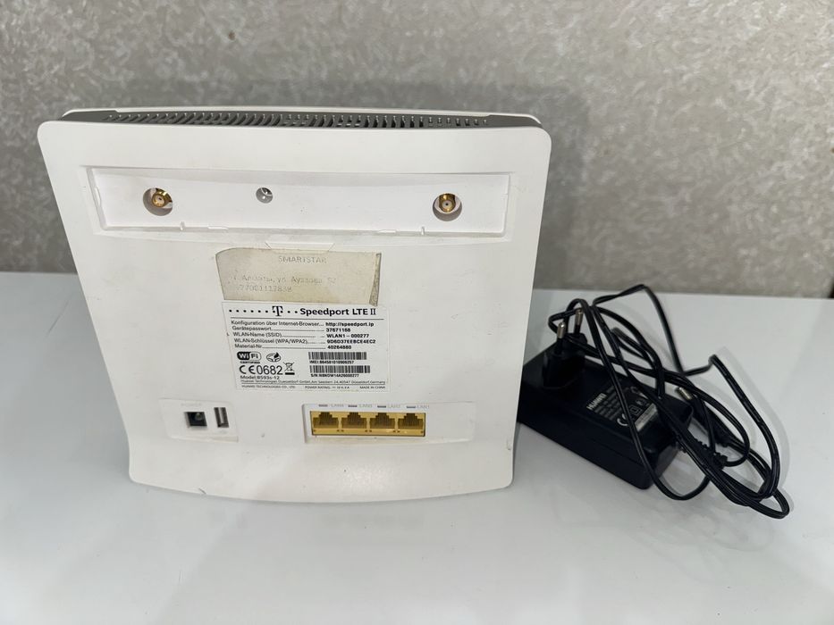 Продам Wi-Fi роутер Huawei B593s-12