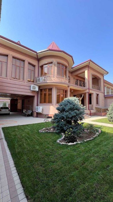 Продаётся дом на 6 сотках Центр Луначарского. Улица Темура Малика