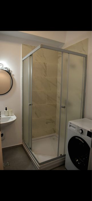 Închiriez apartament Militari Rezidence