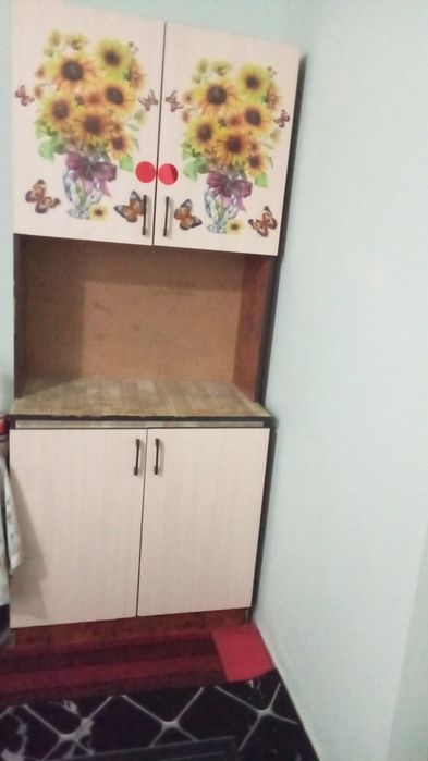 Кухенный шкаф продам