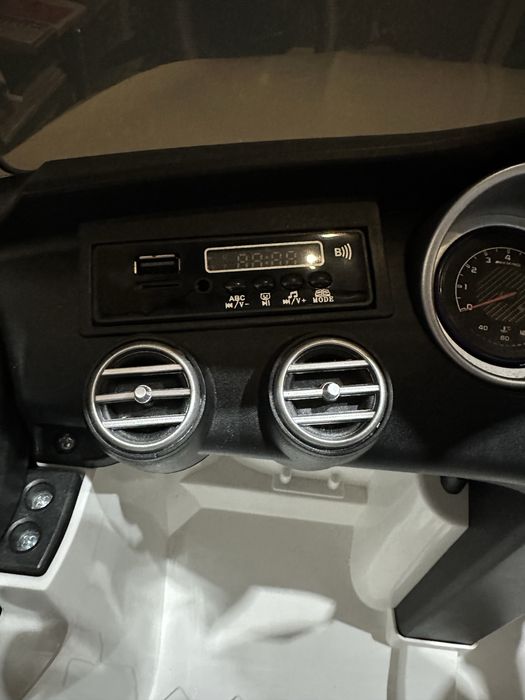 Акумулаторен Джип Мерцедес GLC63