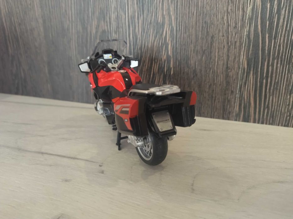 Метален мотор BMW R1250 RT !!!