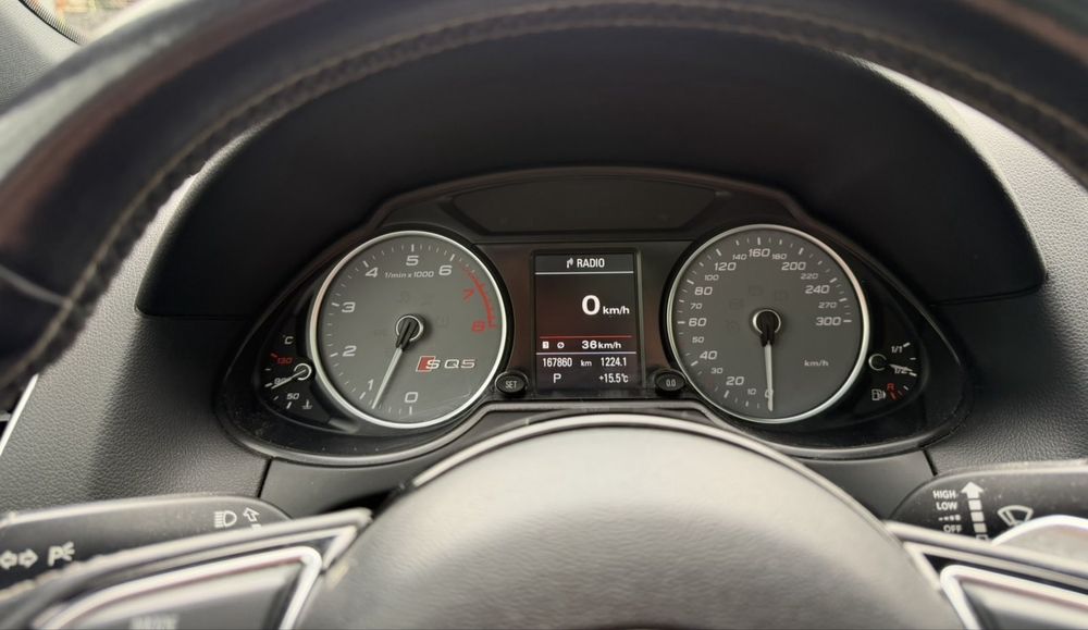 Audi SQ5 15 900 € ; 167000 км