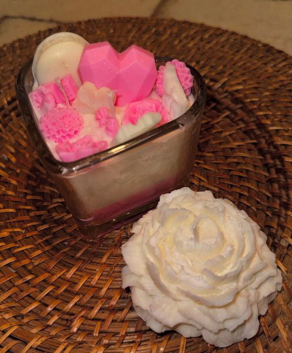 Ръчно изработени ароматни совеи свещи