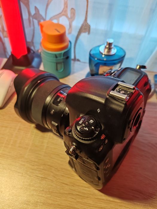 Nikon D3 și Sigma Art 24 f1.4 IN Stare foarte bună!!