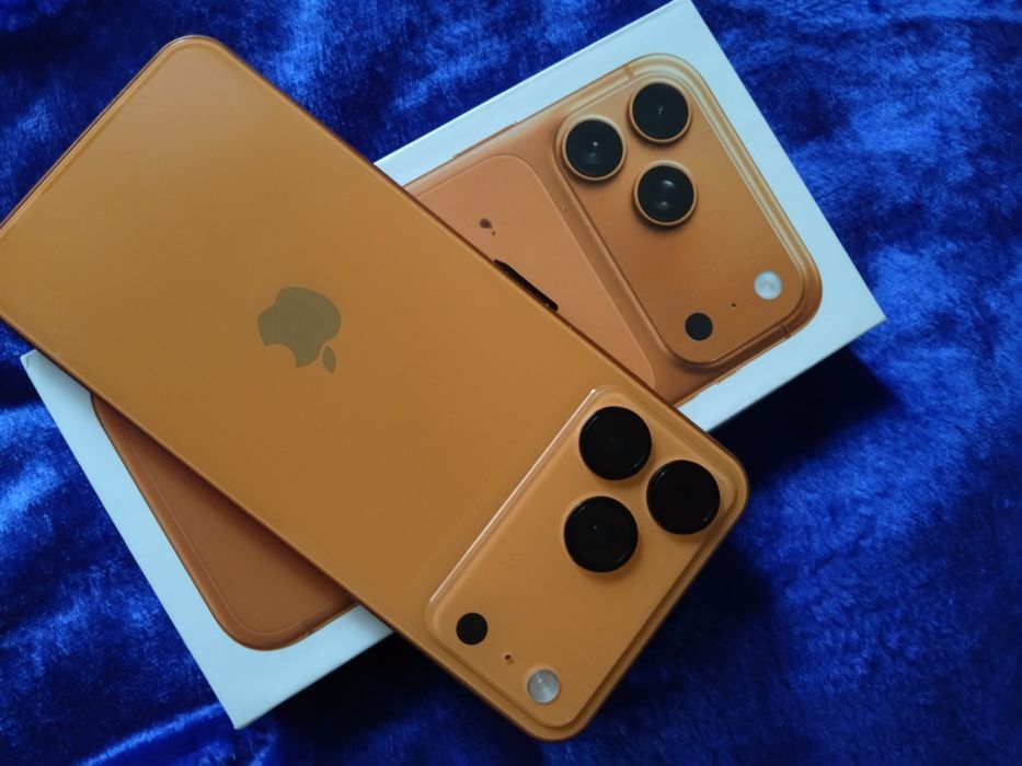 iPhone 17  наушники и часы