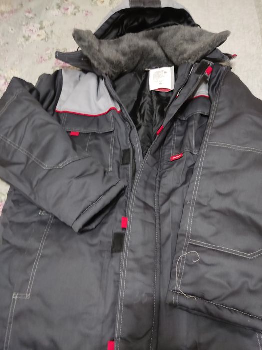 Продам спец одежду зима